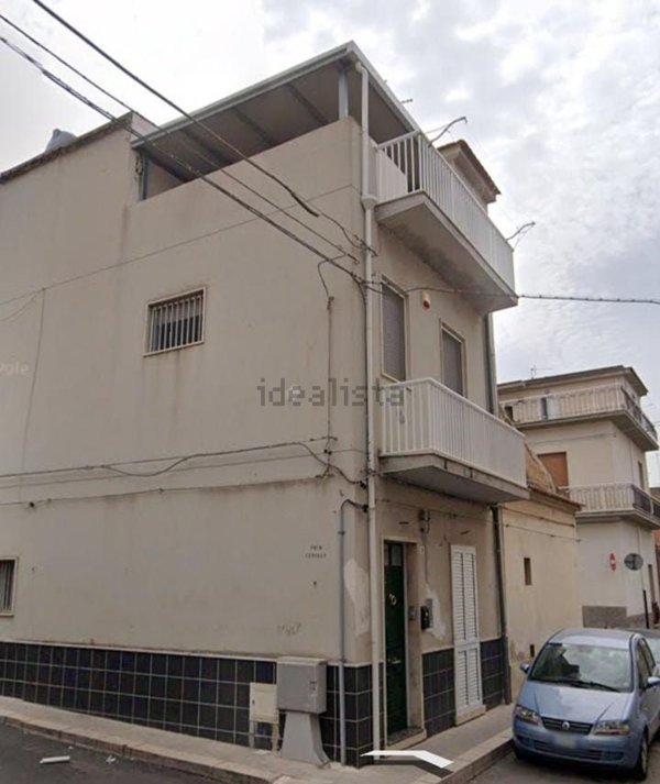 casa indipendente in vendita a Comiso