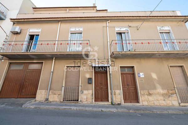 casa semindipendente in vendita a Comiso