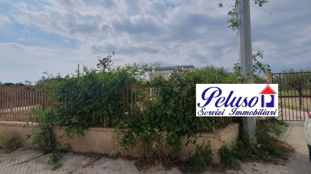 casa indipendente in vendita a Comiso