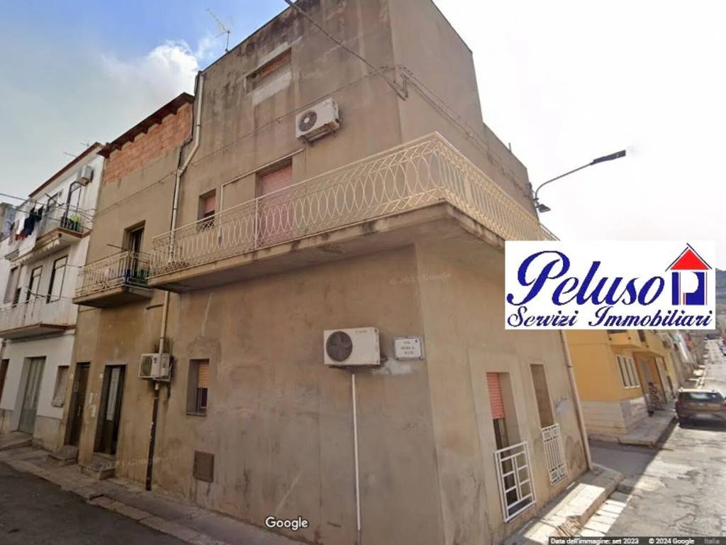 casa indipendente in vendita a Comiso