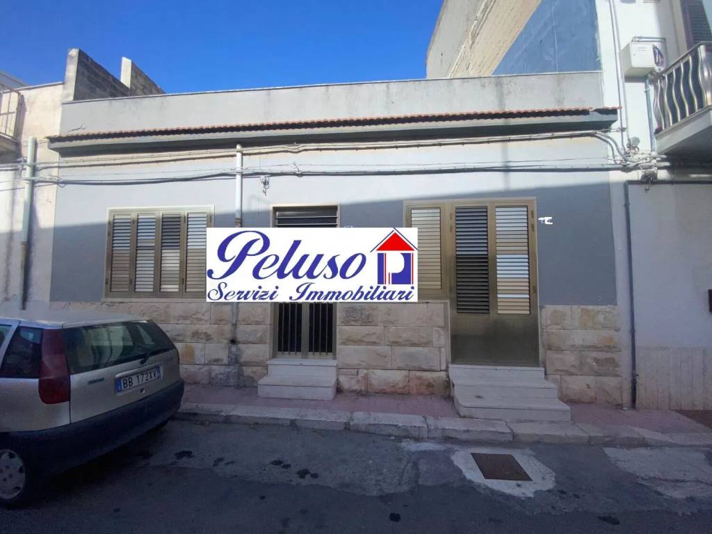 casa indipendente in vendita a Comiso