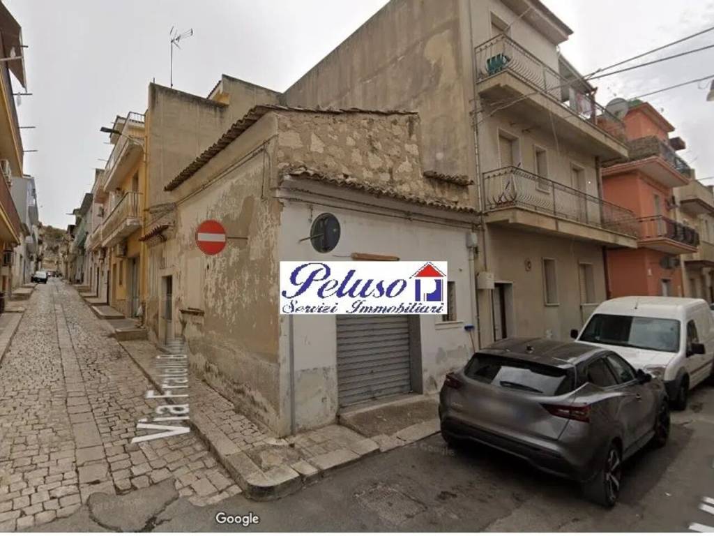 casa indipendente in vendita a Comiso