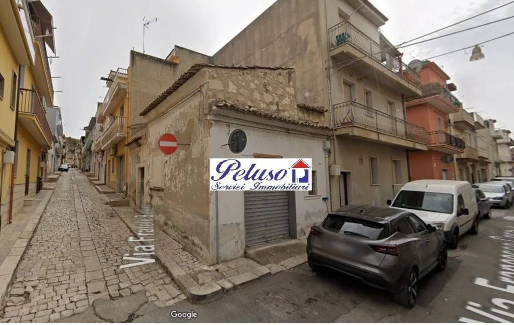 casa indipendente in vendita a Comiso