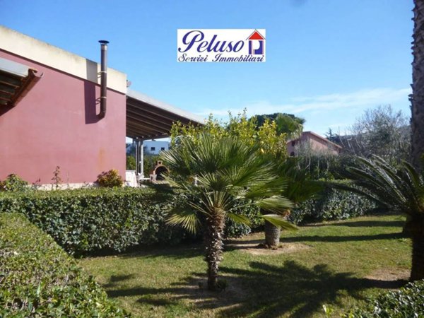 casa indipendente in vendita a Comiso