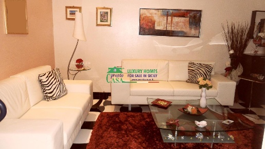 appartamento in vendita a Comiso in zona Centro Storico