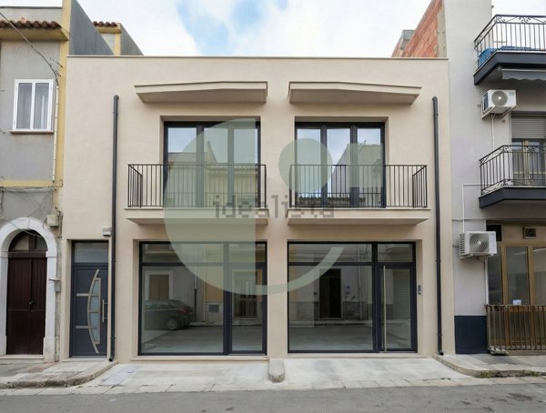 casa indipendente in vendita a Comiso