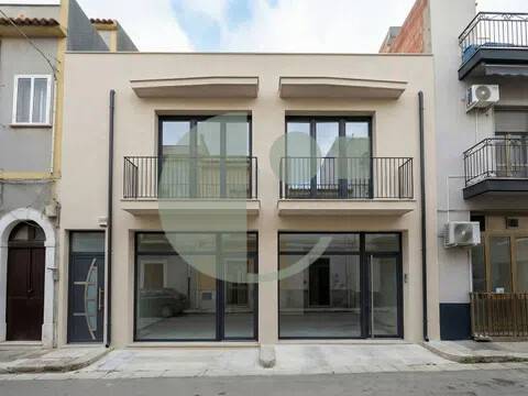 casa indipendente in vendita a Comiso in zona Centro Storico