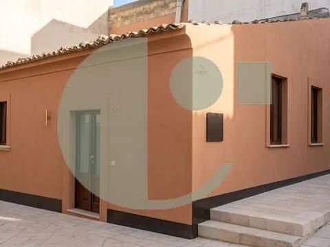 casa indipendente in vendita a Comiso in zona Centro Storico