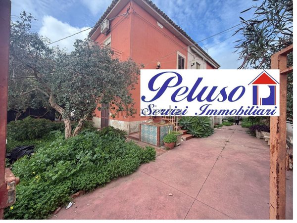 pentavano in vendita a Comiso in zona Pedalino