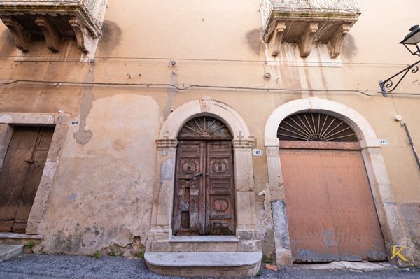 casa indipendente in vendita a Comiso