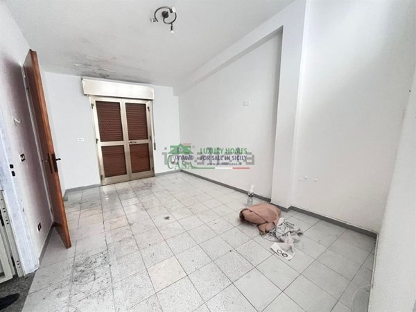 casa indipendente in vendita a Comiso in zona Centro Storico