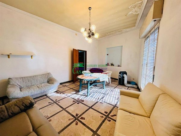 appartamento in vendita a Comiso in zona Centro Storico