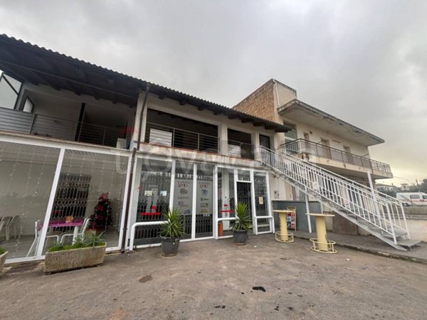 negozio in vendita a Comiso in zona Centro Storico