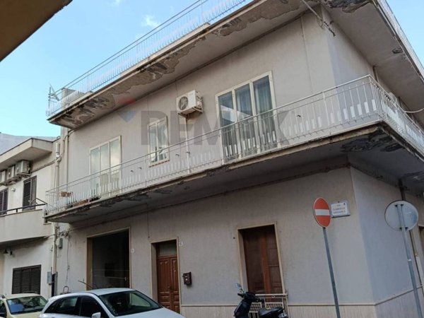 casa indipendente in vendita a Comiso in zona Centro Storico