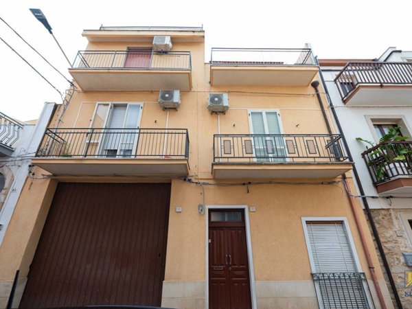 appartamento in vendita a Comiso in zona Centro Storico