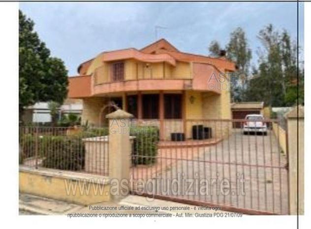 casa indipendente in vendita a Comiso