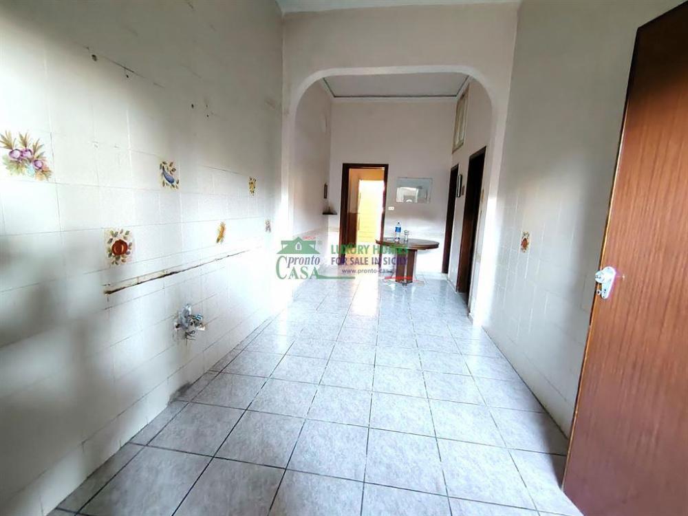 casa indipendente in vendita a Comiso in zona Pedalino