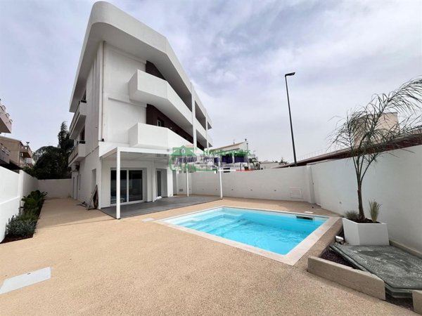 casa indipendente in vendita a Comiso
