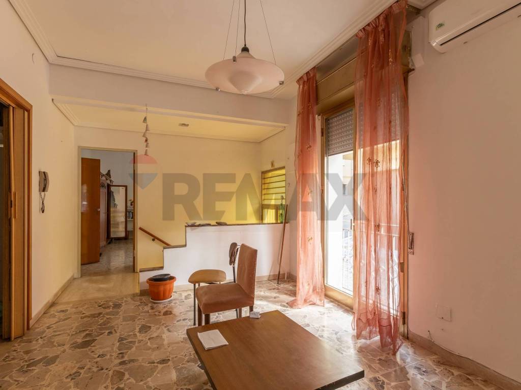 appartamento in vendita a Comiso in zona Centro Storico