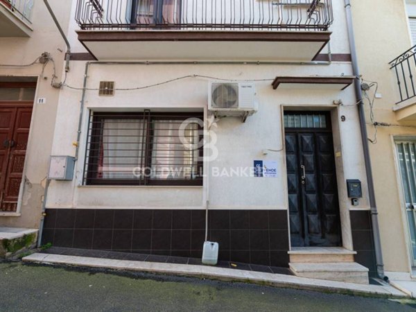 casa indipendente in vendita a Comiso