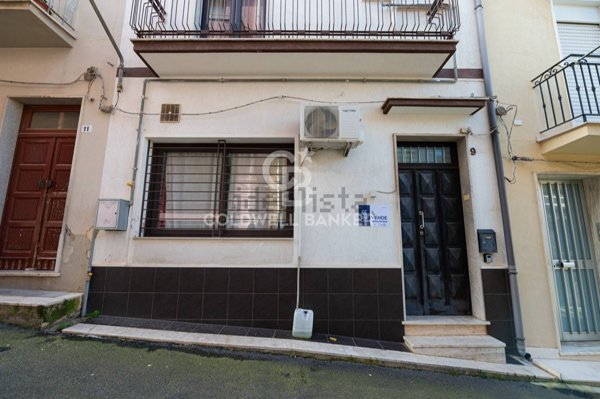 casa indipendente in vendita a Comiso