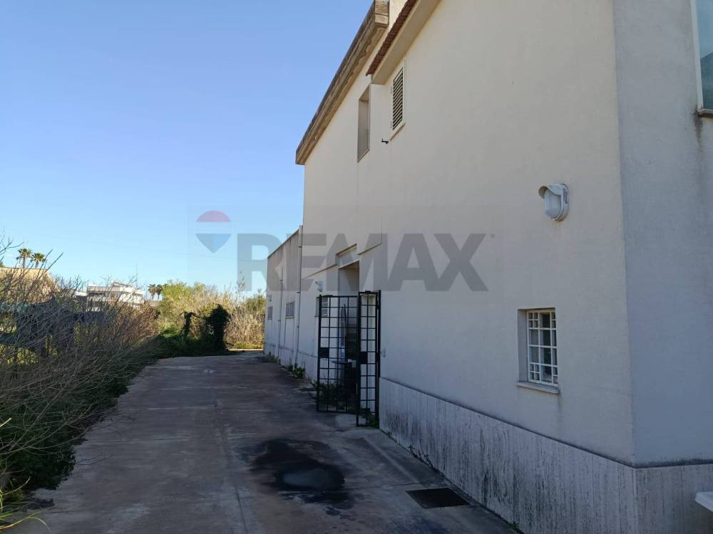casa indipendente in vendita a Comiso in zona Centro Storico
