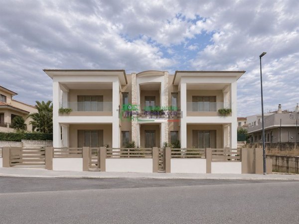 casa indipendente in vendita a Comiso in zona Centro Storico