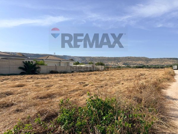 terreno edificabile in vendita a Comiso in zona Contrada Piombo