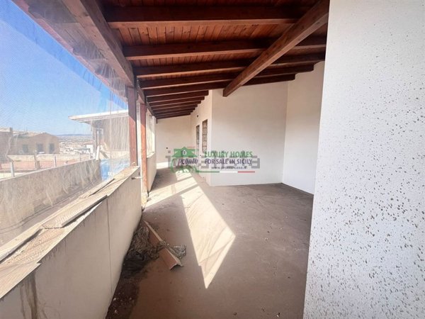 casa indipendente in vendita a Comiso in zona Centro Storico