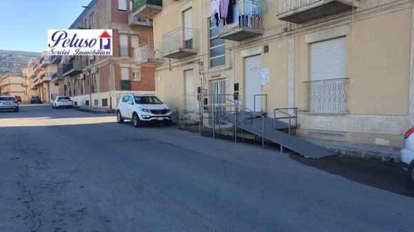 appartamento in vendita a Comiso in zona Centro Storico