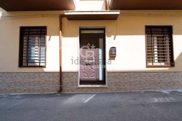 casa indipendente in vendita a Comiso in zona Centro Storico