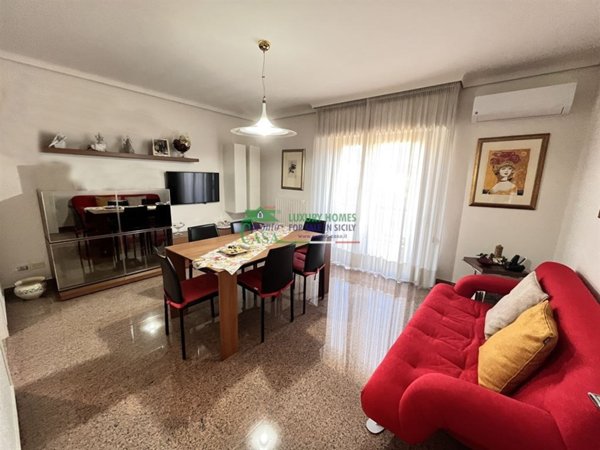 appartamento in vendita a Comiso in zona Centro Storico