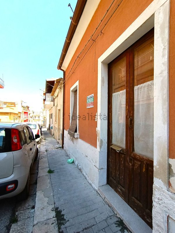 casa indipendente in vendita a Comiso in zona Centro Storico