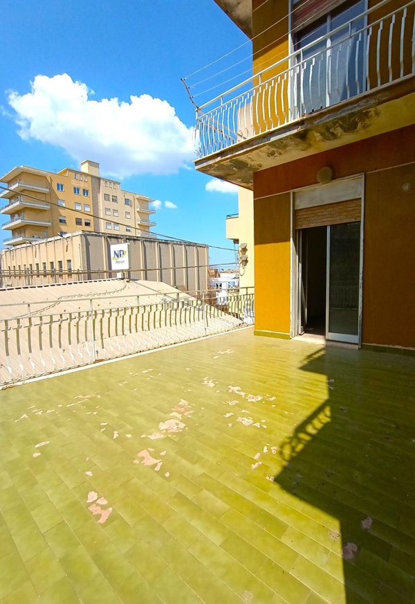 appartamento in vendita a Comiso in zona Centro Storico
