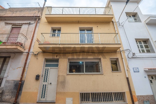 casa indipendente in vendita a Comiso in zona Centro Storico