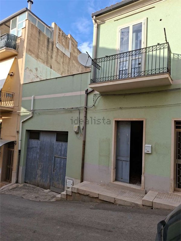 casa indipendente in vendita a Comiso in zona Centro Storico