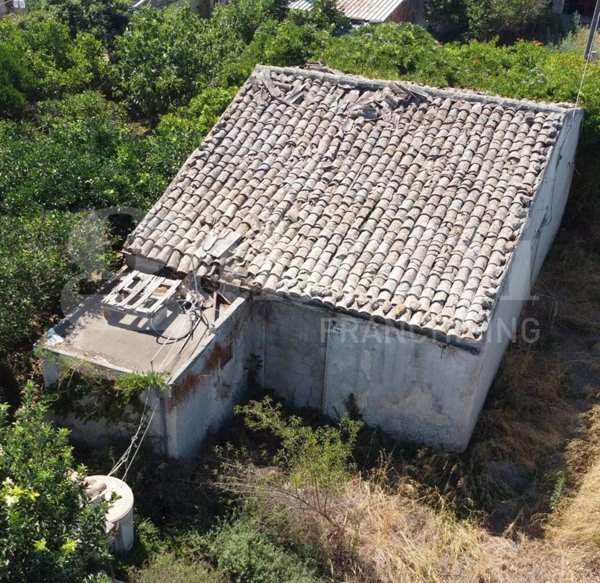 casa indipendente in vendita a Comiso in zona Centro Storico