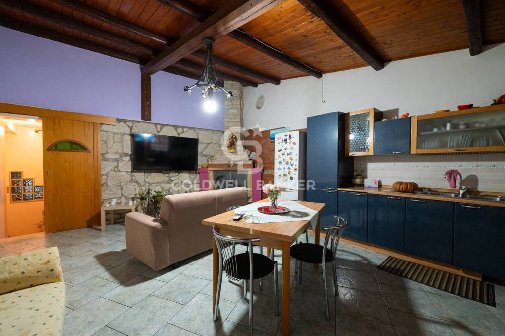 casa indipendente in vendita a Comiso in zona Centro Storico
