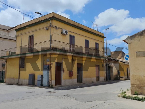 casa indipendente in vendita a Comiso in zona Pedalino
