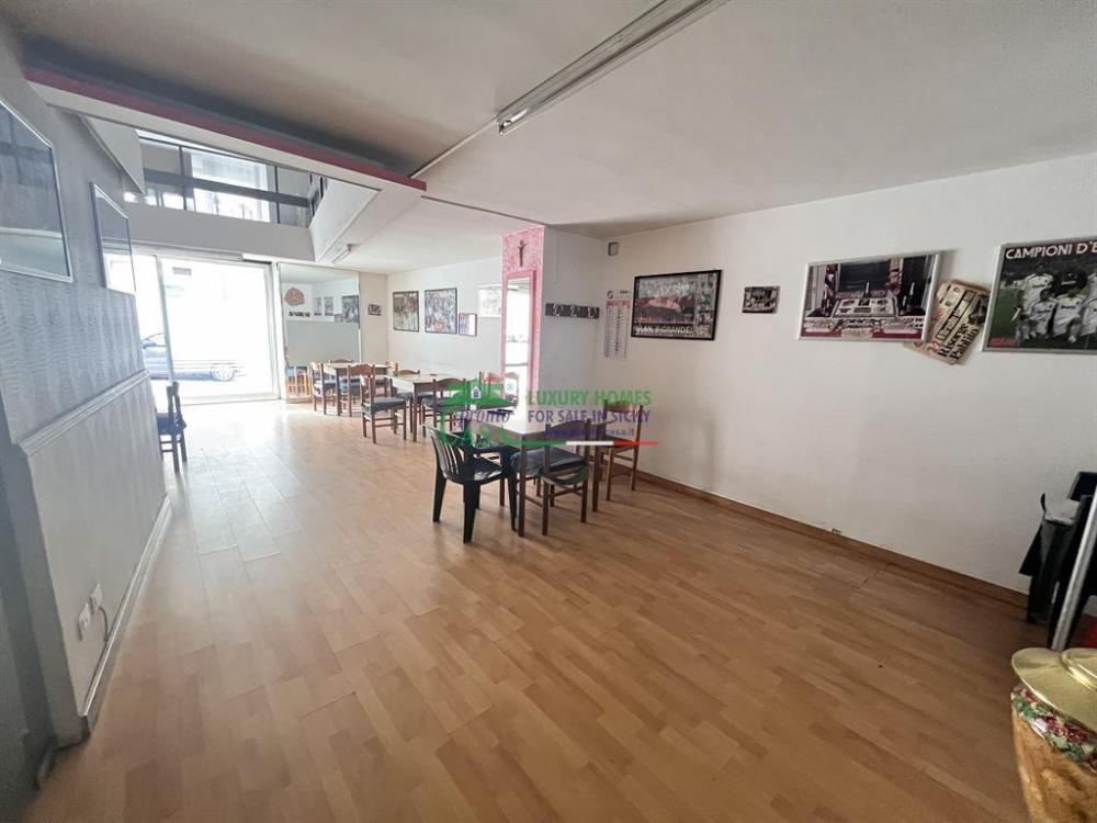 ufficio in vendita a Comiso in zona Centro Storico
