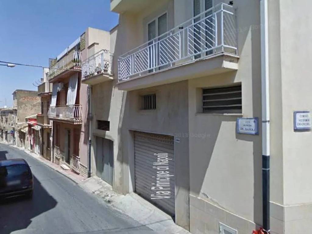 box auto in vendita a Comiso in zona Centro Storico