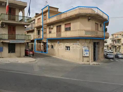 appartamento in vendita a Comiso in zona Centro Storico
