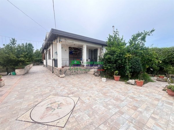 casa indipendente in vendita a Comiso in zona Centro Storico