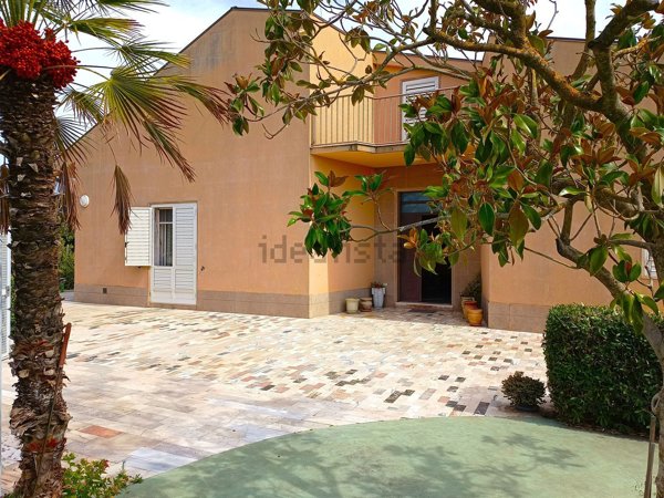casa indipendente in vendita a Comiso in zona Pedalino