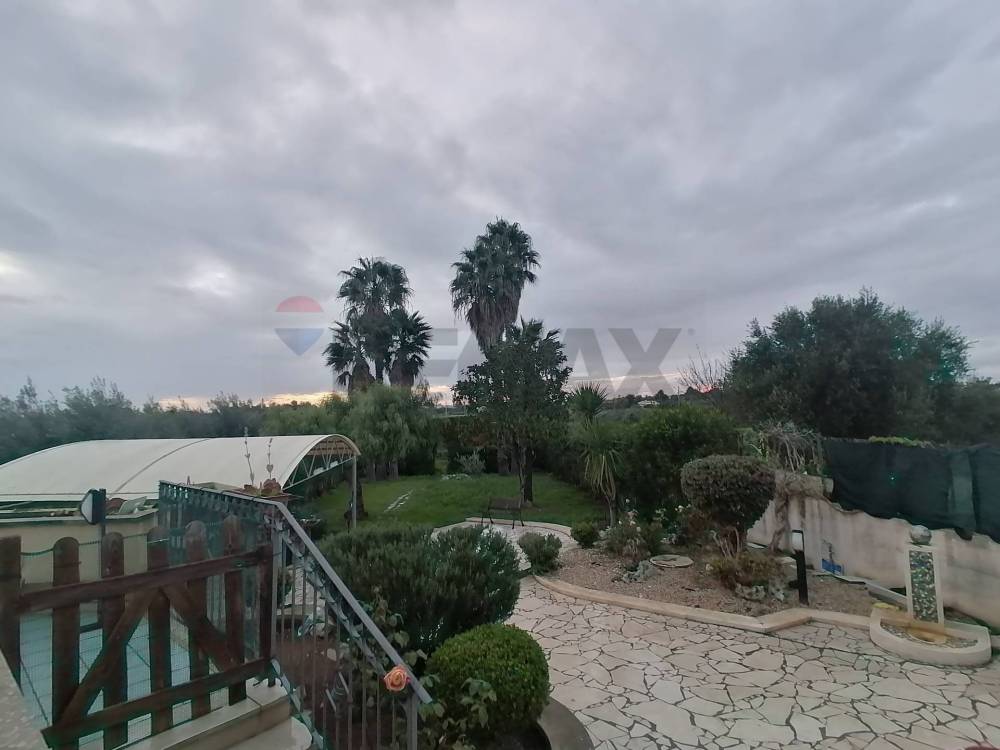 casa indipendente in vendita a Comiso in zona Pedalino