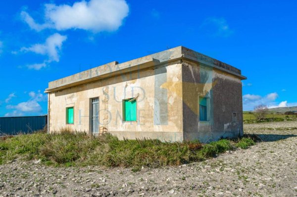casa indipendente in vendita a Giarratana
