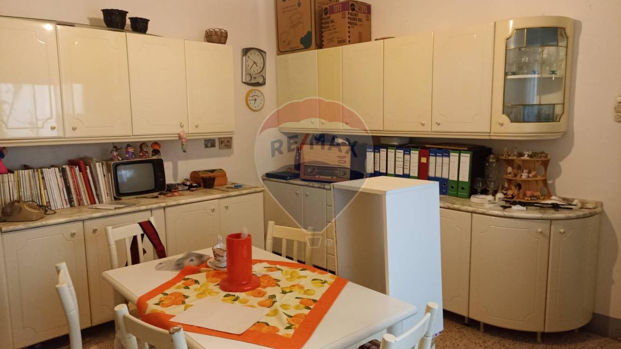 casa indipendente in vendita a Giarratana