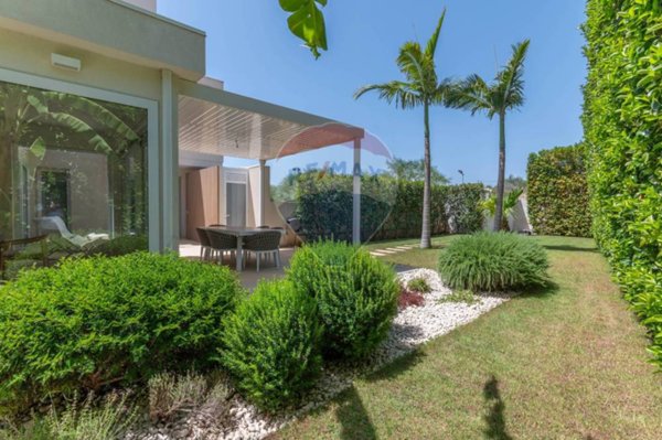 casa indipendente in vendita a Giarratana