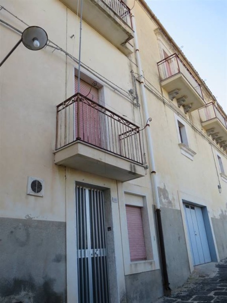 casa indipendente in vendita a Giarratana