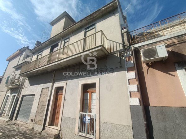 casa indipendente in vendita a Giarratana